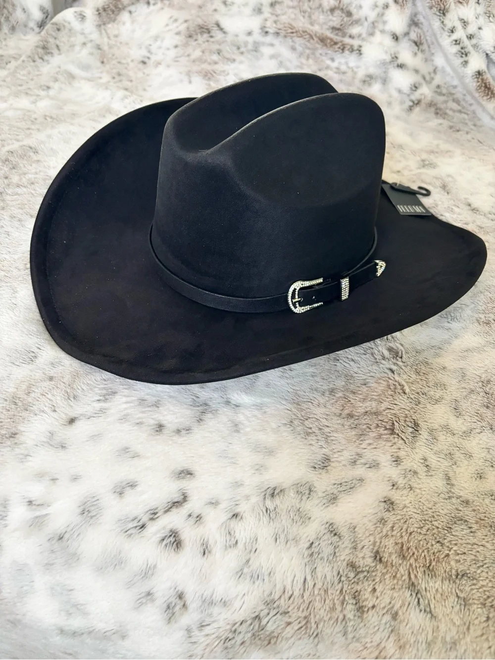 Women's Black Wide-Brim Faux Suede Felt Cowgirl Hat with Decorative Buckle Nwt